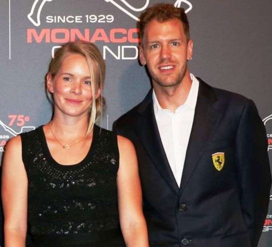    Sebastian Vettel med vacker, Fru Hanna Prater 