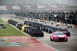 NASCAR: Autotrader EchoPark Automotive 500