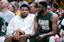 Giannis Antetokounmpo, Thanasis Antetokounmpo