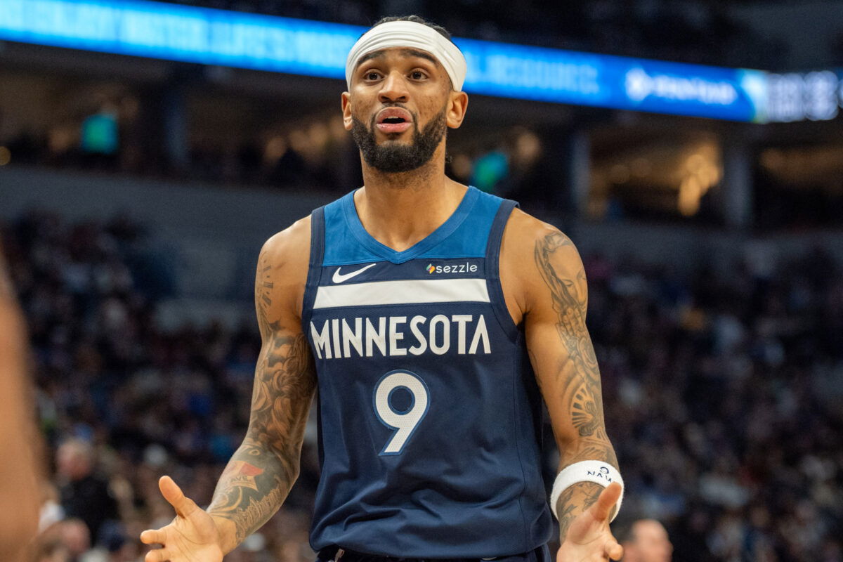 NBA: Los Angeles Lakers at Minnesota Timberwolves