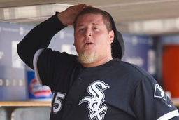 MLB, Baseball Herren, USA White Sox vs Tigers AUG 5 August 5, 2010: Chicago White Sox relief pitcher Bobby Jenks (45) du