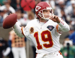NFL: Kansas City Chiefs at Los Angeles Raiders
