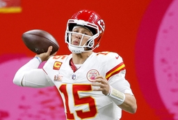 Eagles vs Chiefs in Super Bowl LIX in New Orleans