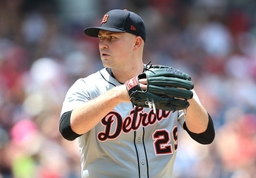 Detroit Tigers vs Cleveland Guardians in Cleveland