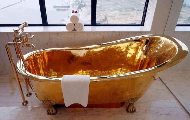 Mike Tyson Gifts 24-Karat Gold Bathtub to Wife, Floyd Mayweather's Exotic Animal, & Other Ridiculous Christmas Presents From Boxing World Over the Years