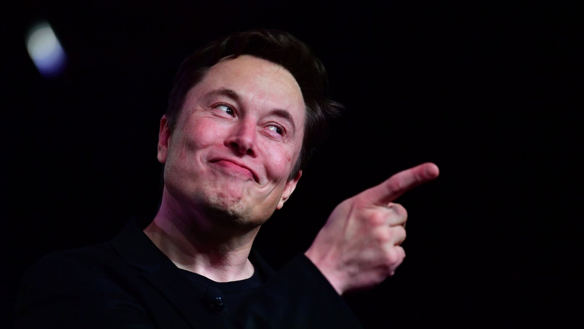 Elon Musk Is Once Again Thinking About Elden Ring