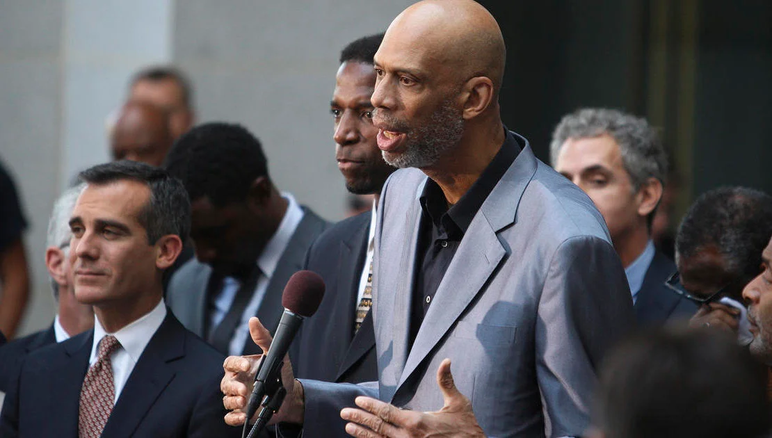 Amid Kanye West Saga, Kareem Abdul-Jabbar Calls Out Kim Kardashian and Her  Family for Delayed Comments