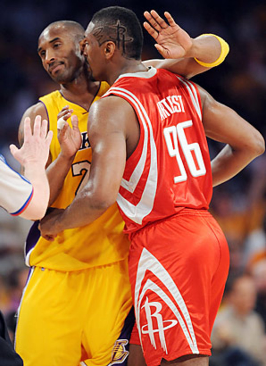 Ron Artest and Kobe - Image 4 from When NBA Trash-Talking Goes Wrong