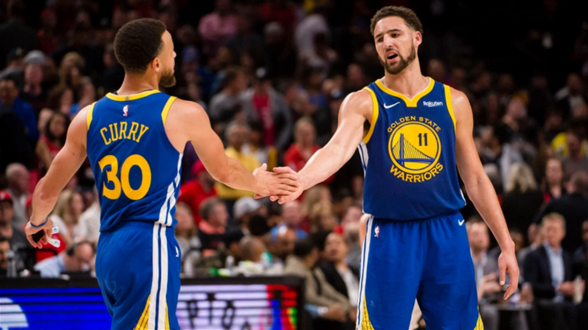 Damn, My Bad, Coach": Golden State Warriors Coach Reveals a Typical Stephen  Curry - Klay Thompson Story - EssentiallySports