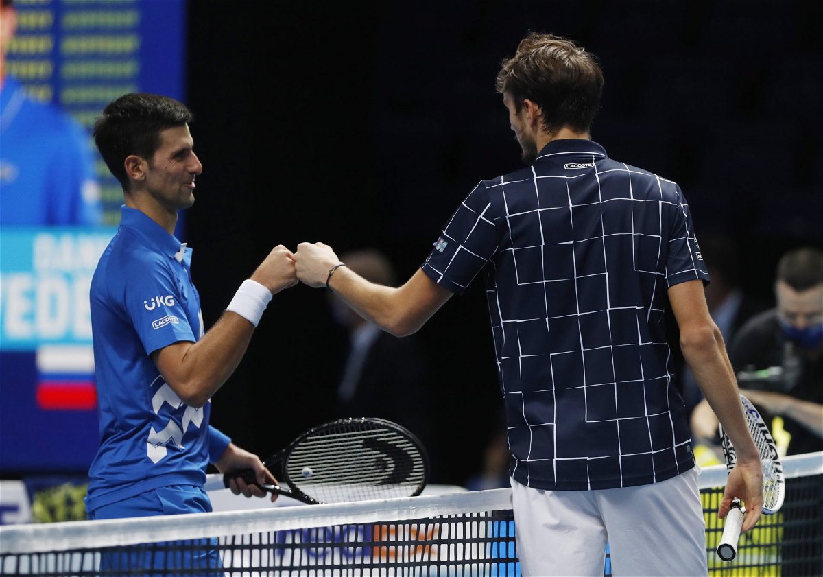 Daniil Medvedev dan Novak Djokovic di final ATP 2020