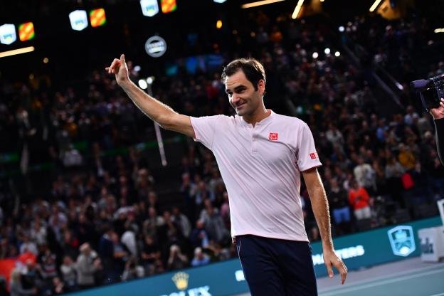 Federer moves a step closer to his 