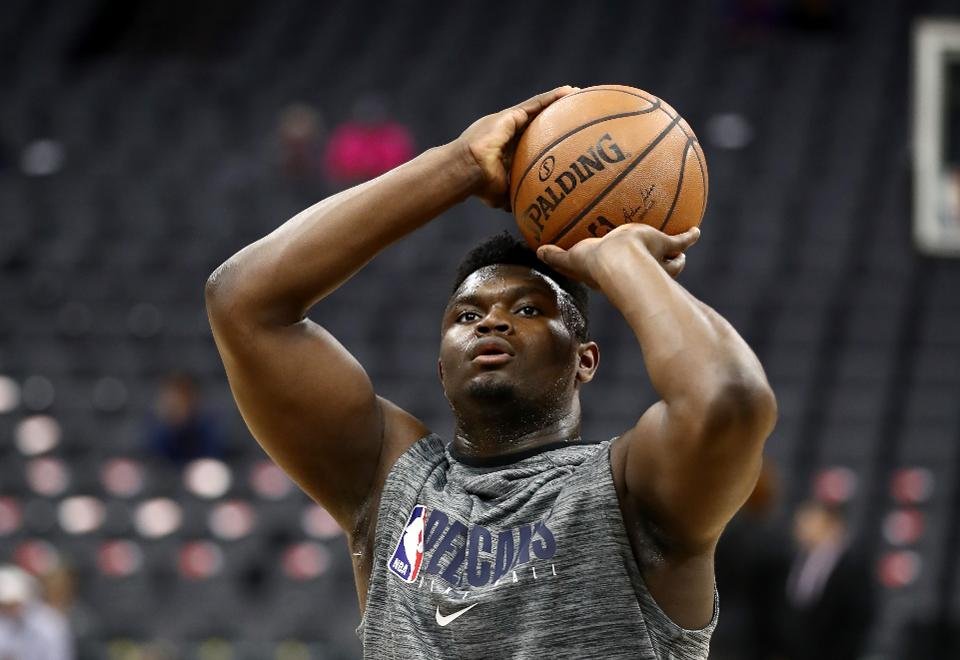 Zion Williamson Is Not Normal Pelicans Concerned With His Fitness And Movement Essentiallysports