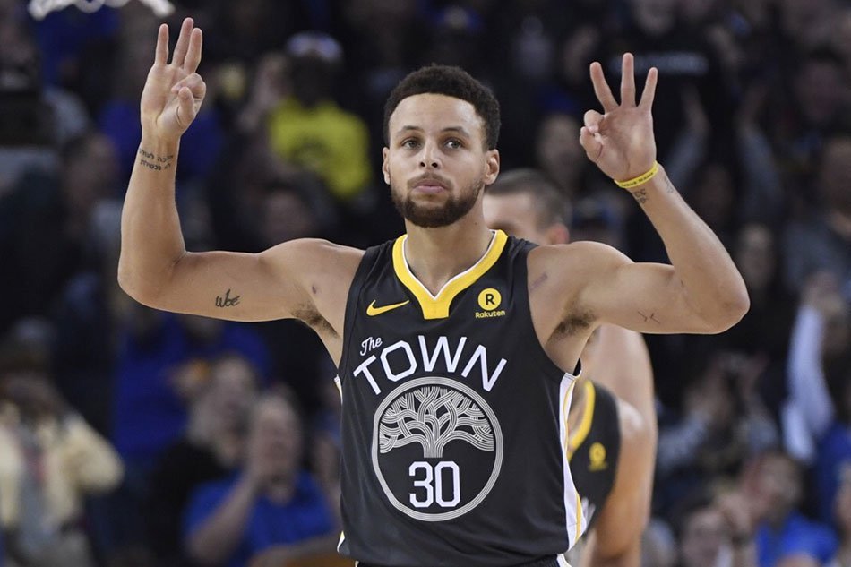 The Weird Reason behind Nike Losing Stephen Curry to Under Armour ...