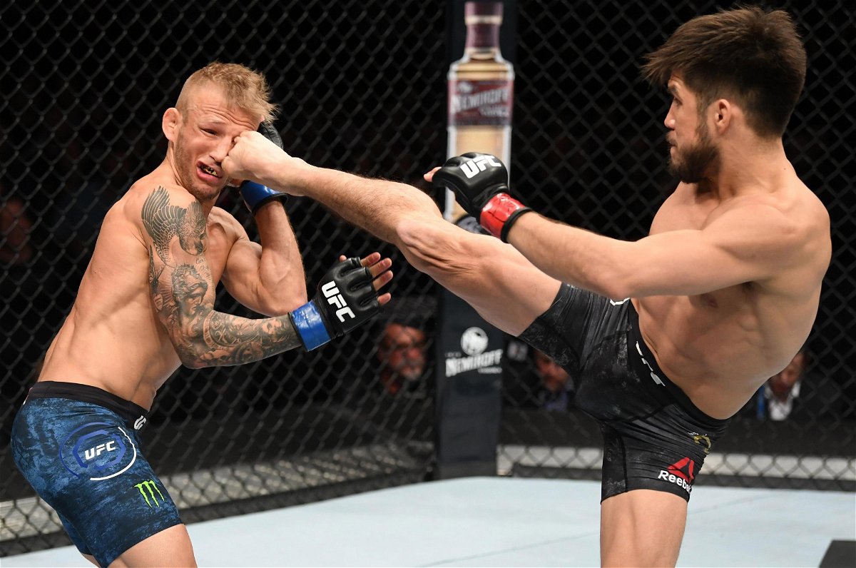 He's on Some S***!" - Henry Cejudo Rips Into TJ Dillashaw - EssentiallySports
